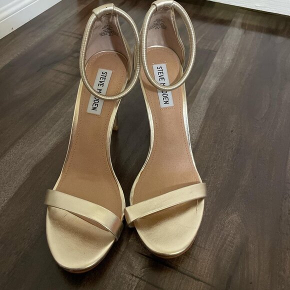 Steve Madden Women's Gold Courts - Picture 1 of 4